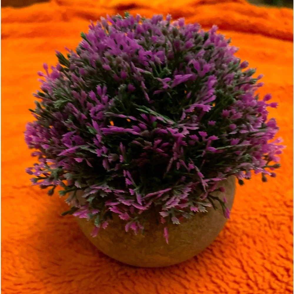 Artificial Flower with planter💜! Cute!